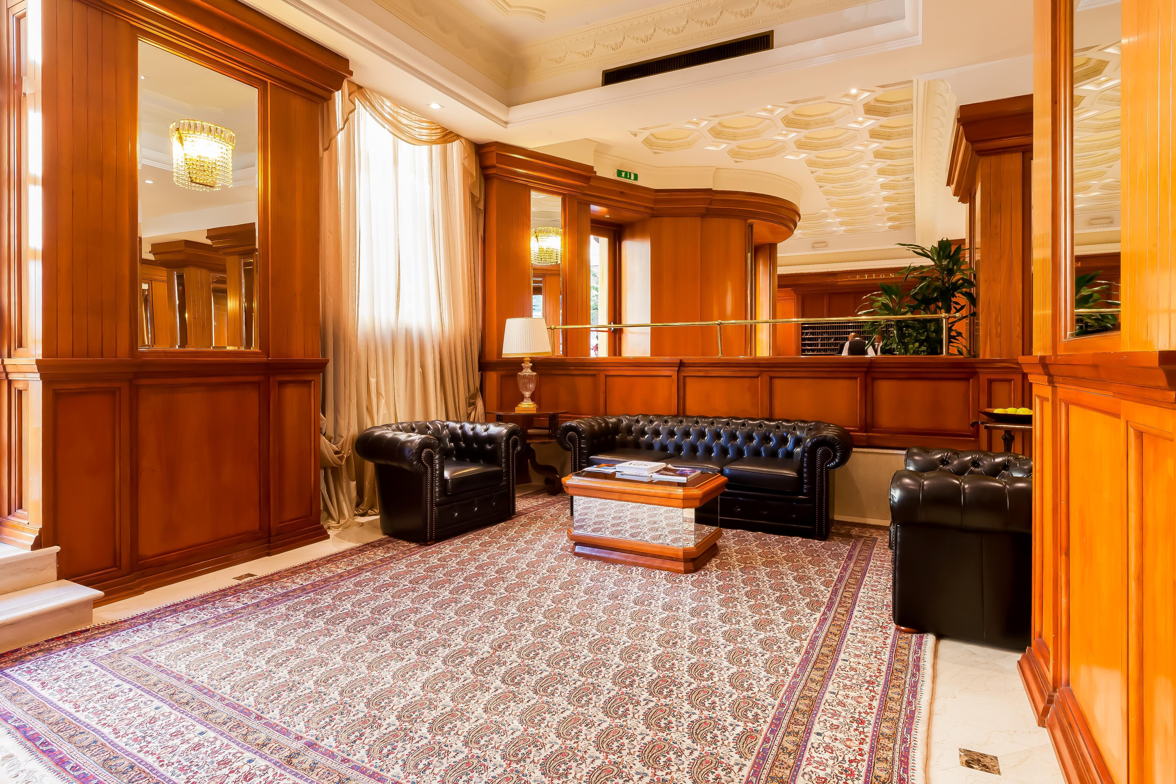 Hotel Radisson Blu Ghr Roma Esterno foto
