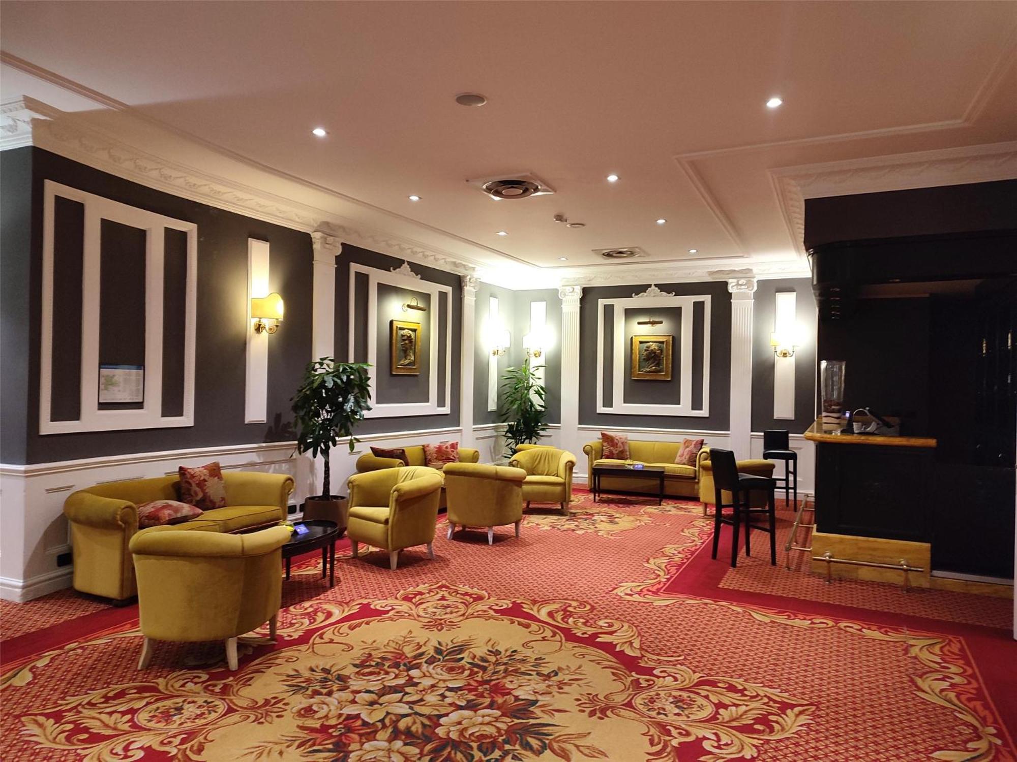 Hotel Radisson Blu Ghr Roma Esterno foto