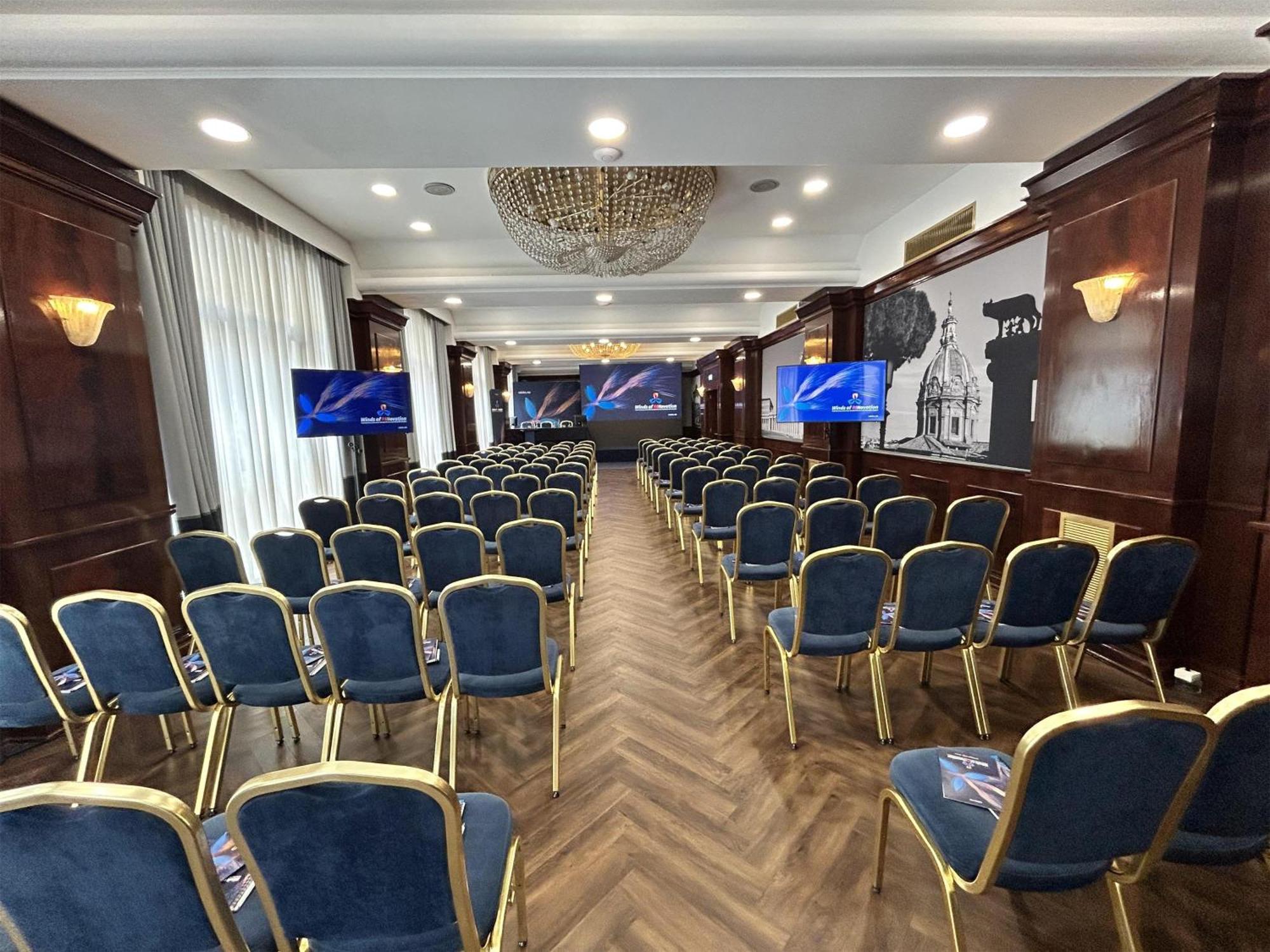 Hotel Radisson Blu Ghr Roma Esterno foto